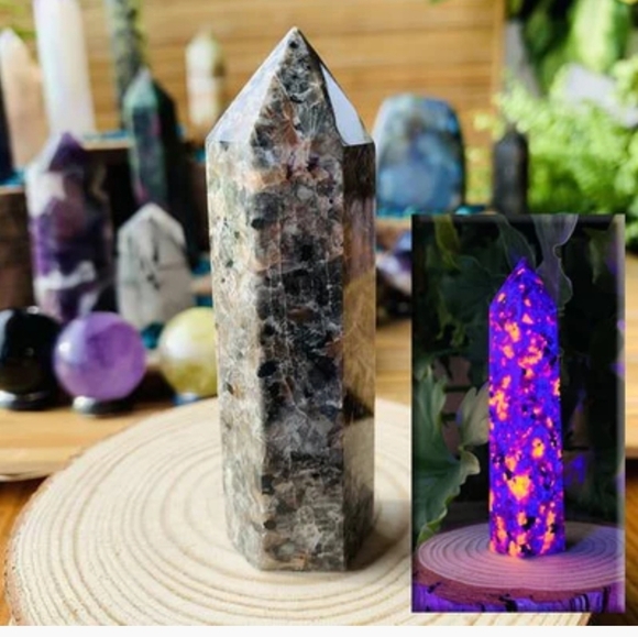 3in Tall Yooperlite tower crystal - Picture 4 of 9